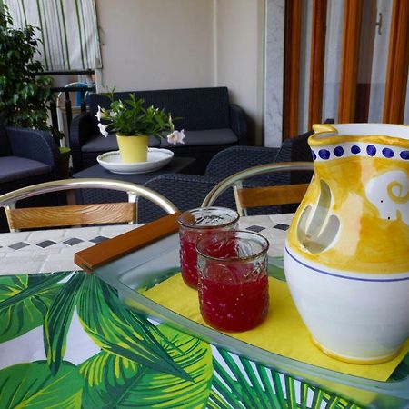 Flower'S Home Sorrento Exterior foto